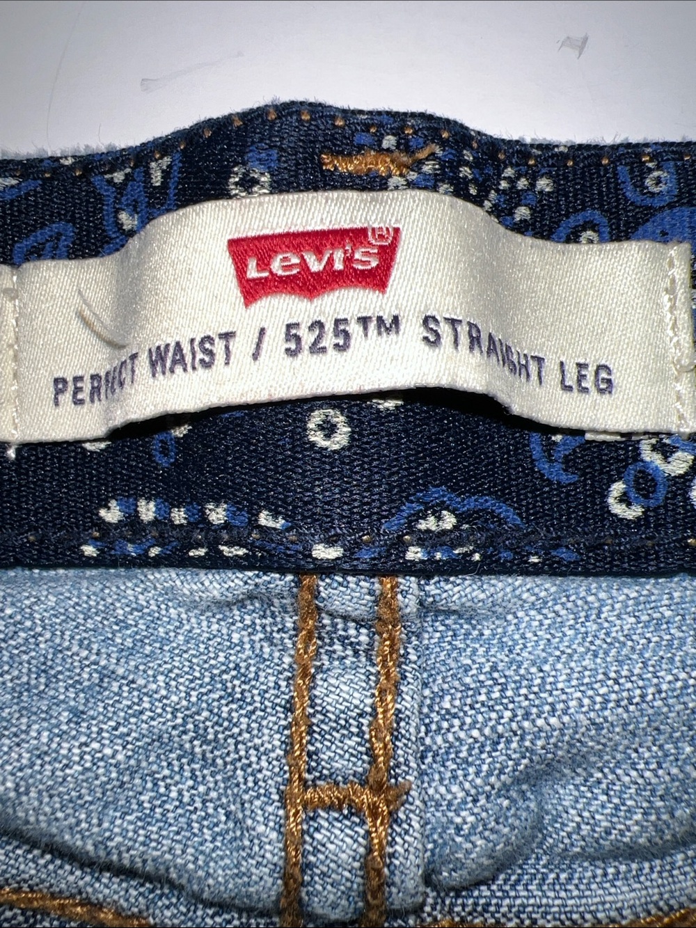Levi's Perfect Waist 525 Light Blue Denim Straight Leg Jeans Size 4